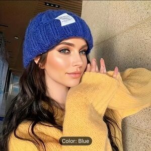 Stylish Blue Knit Beanie NIP